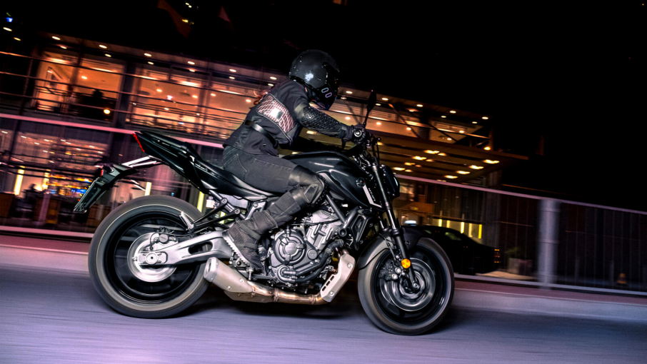 2023_YAMAHA_MT07_PURE_03_preview