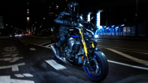 2024-Yamaha-MT10DX-EU-Icon_Performance-Action-005-03.jpg