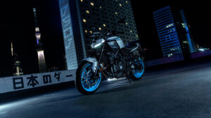 2025-Yamaha-MT07AS-EU-Ice_Storm-Static-007-03