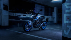 2025-Yamaha-MT125A-EU-Ice_Storm-Static-005-03