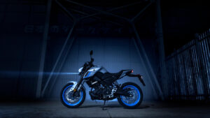 2025-Yamaha-MT125A-EU-Ice_Storm-Static-007-03