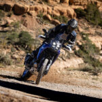 2025-Yamaha-XTZ700-EU-Icon_Blue-Action-001-03