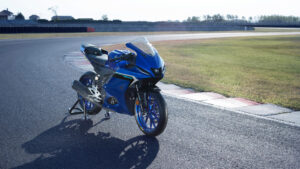 2025-Yamaha-YZF-R125-EU-Icon_Blue-Static-001-03