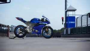 2025-Yamaha-YZF-R125-EU-Icon_Blue-Static-005-03