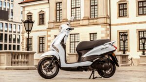 2024-Yamaha-LTS125-EU-Milky_White-Static-003-03