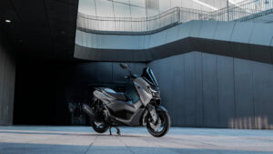 2025-Yamaha-G125YMSV-EU-Ceramic_Grey-Static-012-03