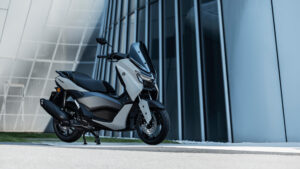 2025-Yamaha-G125YMSV-EU-Ceramic_Grey-Static-016-03