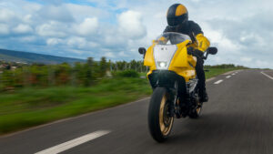 2026-Yamaha-XS850GP-EU-Legend_Yellow-Action-011-03