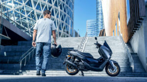 2026-Yamaha-G150SV-EU-Crystal_Graphite-Static-006-03