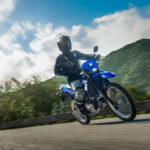 2026-Yamaha-WR125-EU-Icon_Blue-Action-017-03