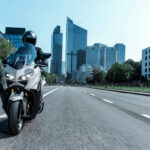 2026-Yamaha-XP500ADX-EU-Ceramic_Grey-Action-010-03