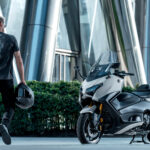 2026-Yamaha-XP500ADX-EU-Ceramic_Grey-Static-007-03