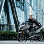 2026-Yamaha-XP500ADX-EU-Ceramic_Grey-Static-009-03