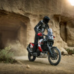 2026-Yamaha-XTZ700D-EU-Redline_White-Action-008-03