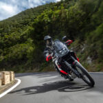 2026-Yamaha-XTZ700D-EU-Redline_White-Action-010-03