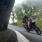 2026-Yamaha-XTZ700D-EU-Redline_White-Action-014-03