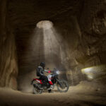 2026-Yamaha-XTZ700D-EU-Redline_White-Static-001-03